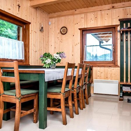 Central Chalet Varsag 外观 照片