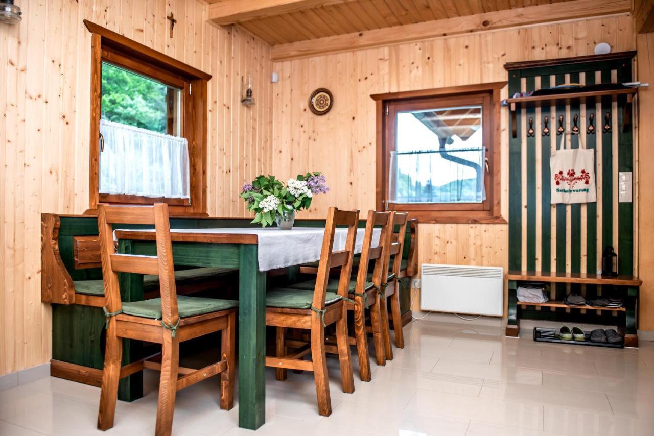 Central Chalet Varsag 外观 照片